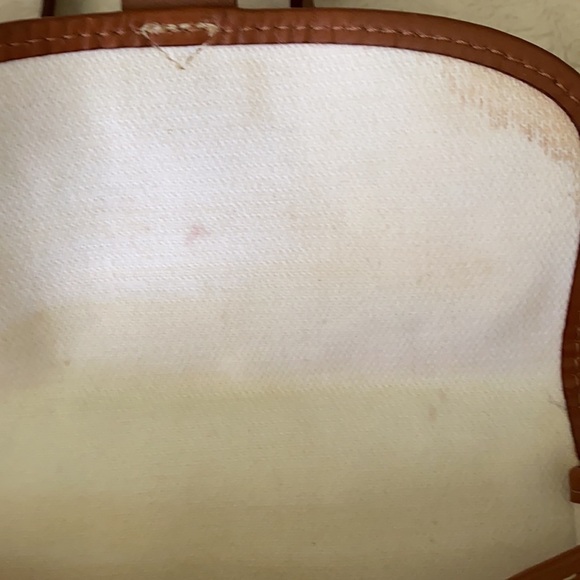 Dooney &Bourke - Picture 5 of 8